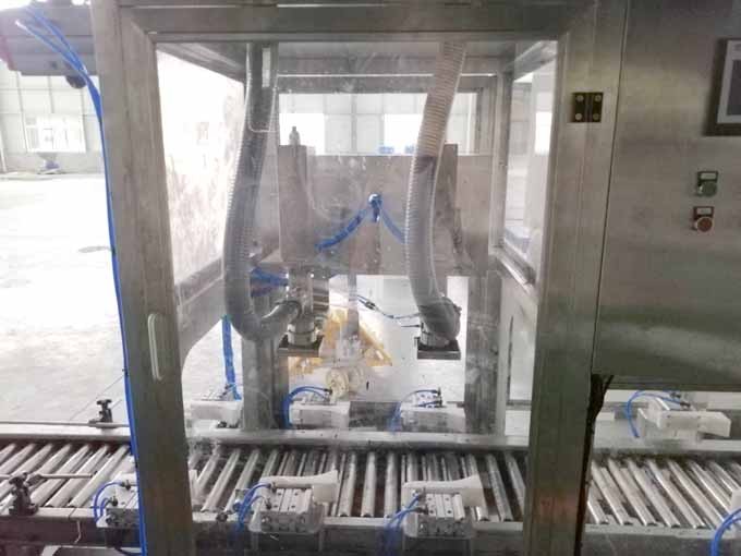 1594638261122425.jpg 液體灌裝機,稱重灌裝機,定量灌裝機