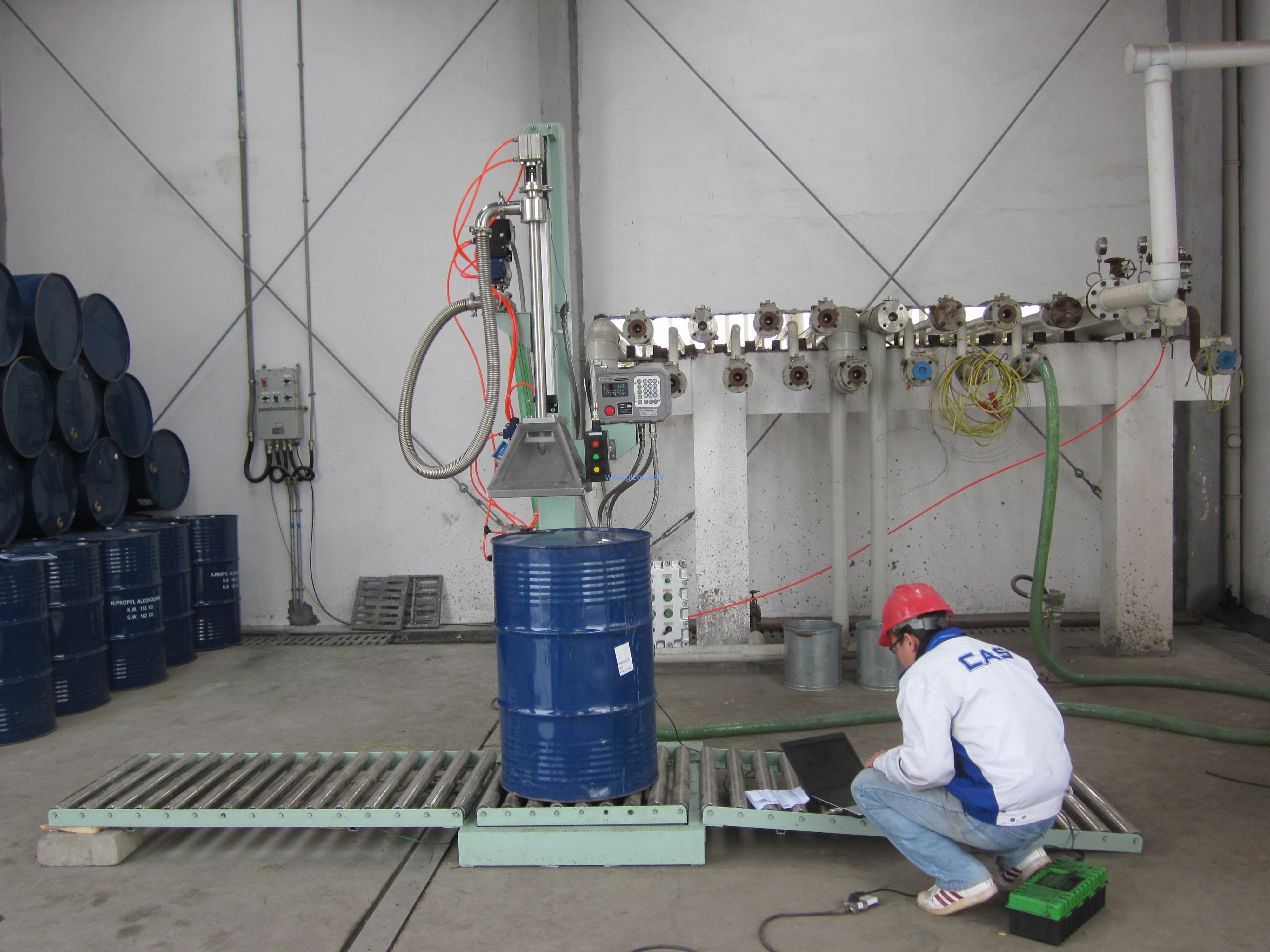 干粉砂漿包裝機(jī),噸袋包裝機(jī),液體灌裝機(jī),灌裝設(shè)備廠家 干粉砂漿包裝機(jī),噸袋包裝機(jī),液體灌裝機(jī),灌裝設(shè)備廠家