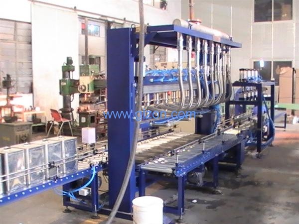 干粉砂漿包裝機(jī),噸袋包裝機(jī),液體灌裝機(jī),灌裝設(shè)備廠家 干粉砂漿包裝機(jī),噸袋包裝機(jī),液體灌裝機(jī),灌裝設(shè)備廠家