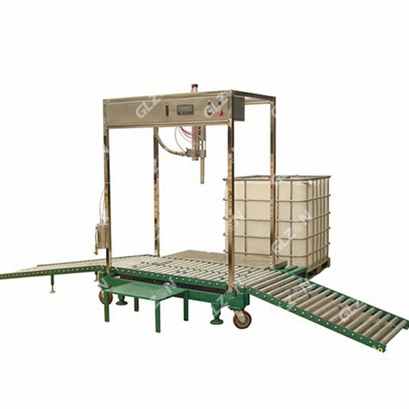 液體灌裝機(jī),稱重灌裝機(jī),定量灌裝機(jī) 液體灌裝機(jī),稱重灌裝機(jī),定量灌裝機(jī)