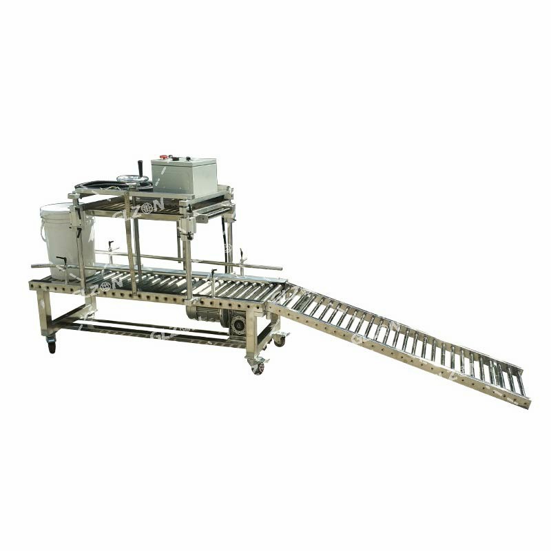 液體灌裝機(jī),稱重灌裝機(jī),定量灌裝機(jī) 液體灌裝機(jī),稱重灌裝機(jī),定量灌裝機(jī)