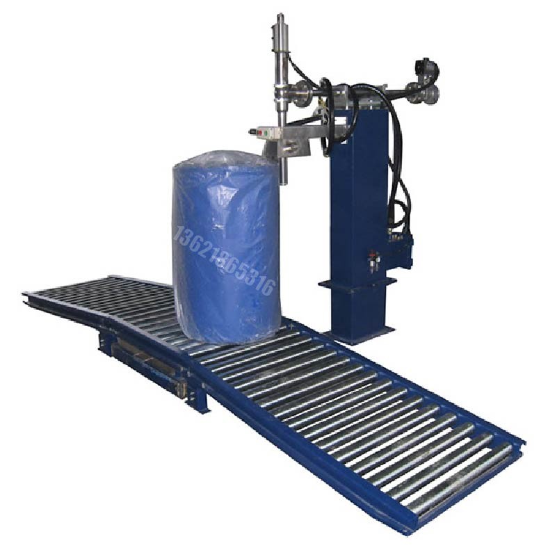 液體灌裝機(jī),稱重灌裝機(jī),定量灌裝機(jī) 液體灌裝機(jī),稱重灌裝機(jī),定量灌裝機(jī)